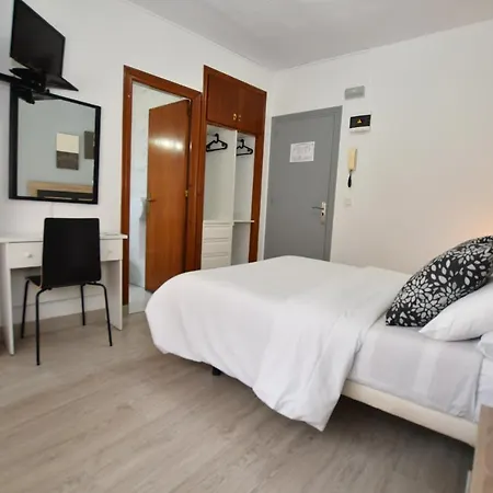 Hb Guest house *