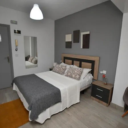 Hb Guest house *